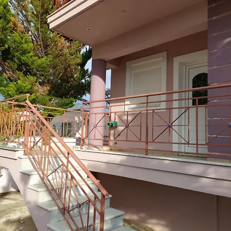 Vitro Villa Erétria